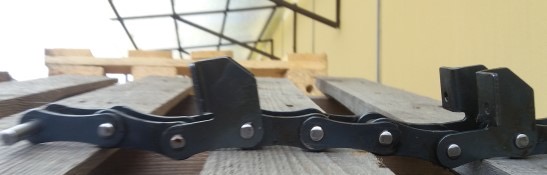 Kukorica- és napraforgó-adapter láncok